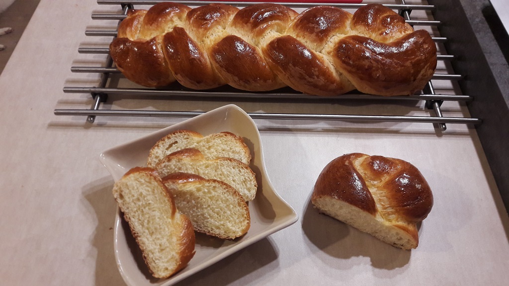 Chleb pszenno-razowy (zwarty)