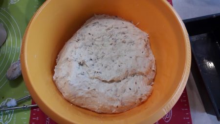 Chleb pszenny - wyrastania ciasta