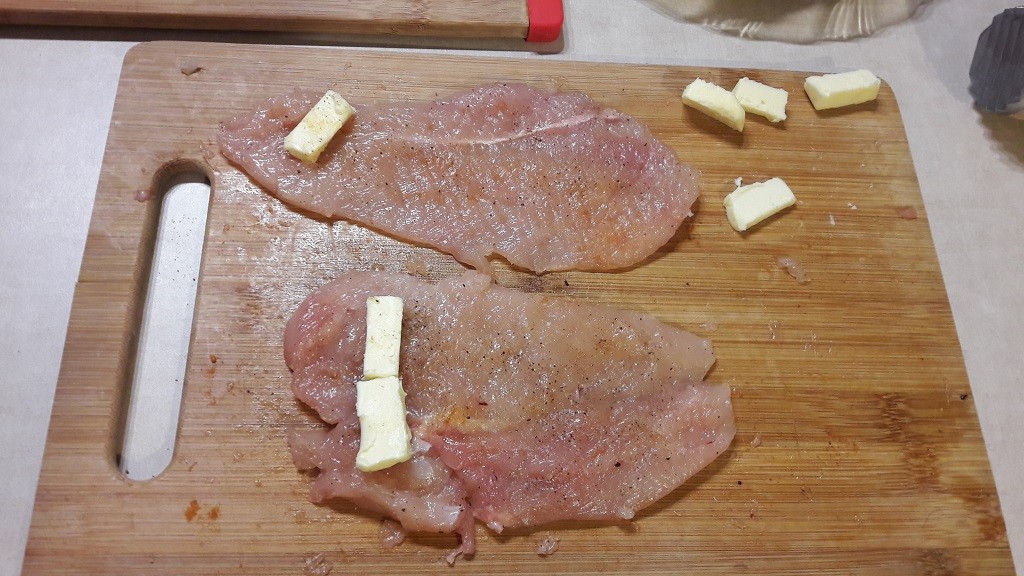 Kotlety de volaille z masłem lub z serem