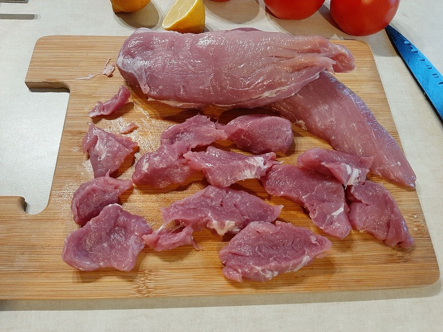 Polędwiczki z makaronem w sosie z pomidorów i mascarpone