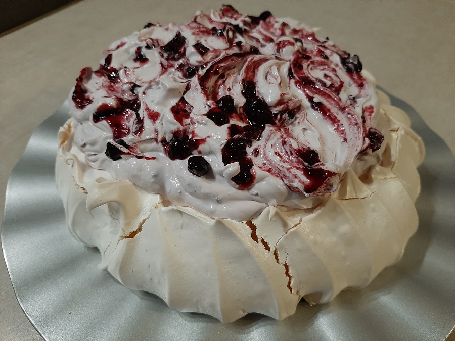 Krem z czarną porzeczką do tortów, deserów i babeczek