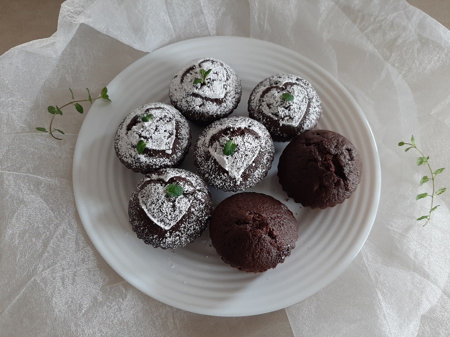 Muffinki czekoladowe z nadzieniem miętowym